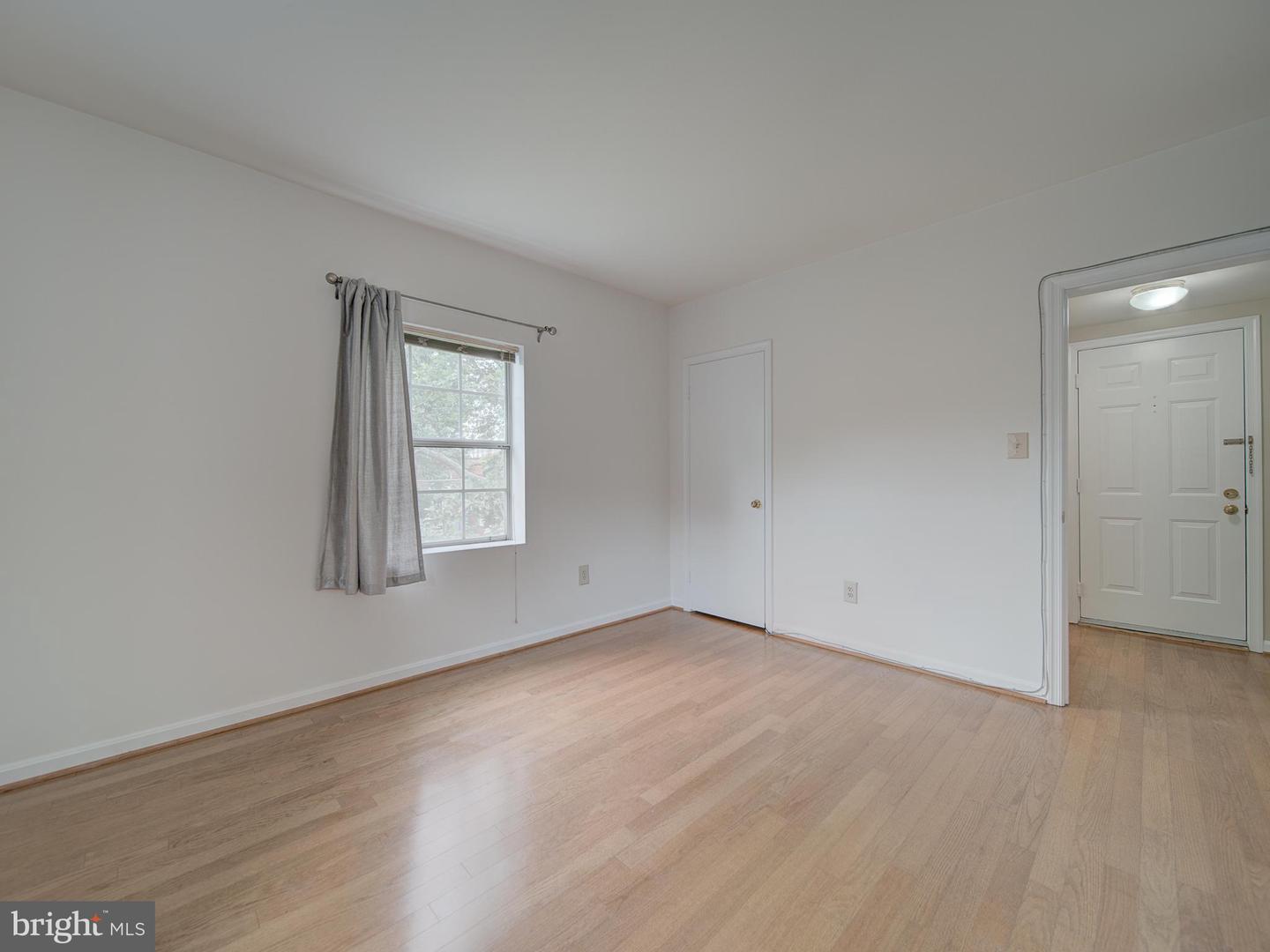 1717 N TROY ST #7-392, ARLINGTON, Virginia 22201, 1 Bedroom Bedrooms, ,1 BathroomBathrooms,Residential,For sale,1717 N TROY ST #7-392,VAAR2058510 MLS # VAAR2058510