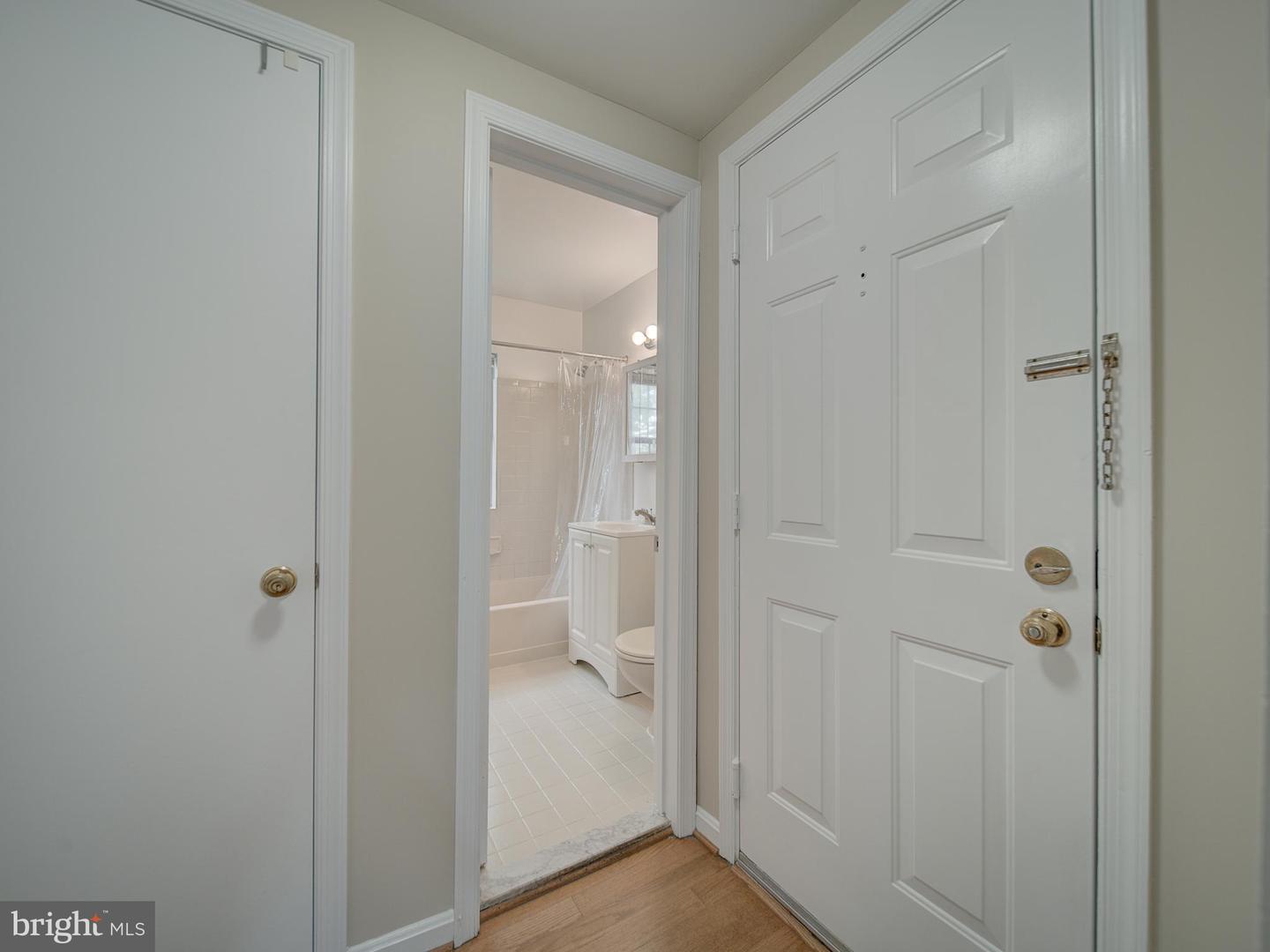 1717 N TROY ST #7-392, ARLINGTON, Virginia 22201, 1 Bedroom Bedrooms, ,1 BathroomBathrooms,Residential,For sale,1717 N TROY ST #7-392,VAAR2058510 MLS # VAAR2058510