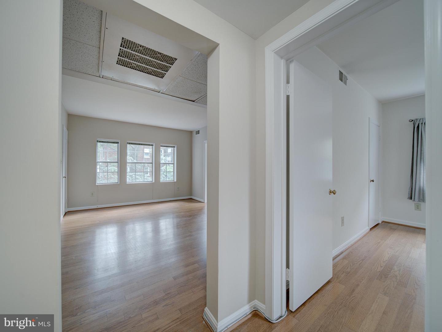 1717 N TROY ST #7-392, ARLINGTON, Virginia 22201, 1 Bedroom Bedrooms, ,1 BathroomBathrooms,Residential,For sale,1717 N TROY ST #7-392,VAAR2058510 MLS # VAAR2058510