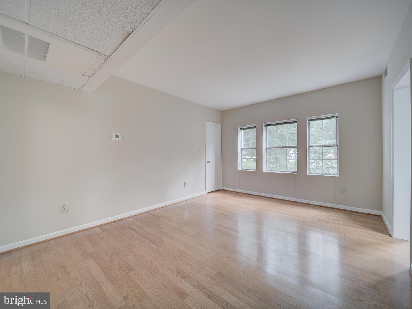 1717 N TROY ST #7-392, ARLINGTON, Virginia 22201, 1 Bedroom Bedrooms, ,1 BathroomBathrooms,Residential,For sale,1717 N TROY ST #7-392,VAAR2058510 MLS # VAAR2058510