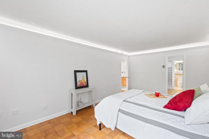 3001 VEAZEY NW #116, WASHINGTON, District Of Columbia 20008, 2 Bedrooms Bedrooms, ,2 BathroomsBathrooms,Residential,For sale,3001 VEAZEY NW #116,DCDC2203426 MLS # DCDC2203426