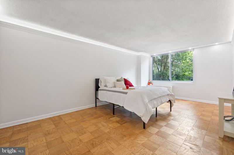 3001 VEAZEY NW #116, WASHINGTON, District Of Columbia 20008, 2 Bedrooms Bedrooms, ,2 BathroomsBathrooms,Residential,For sale,3001 VEAZEY NW #116,DCDC2203426 MLS # DCDC2203426