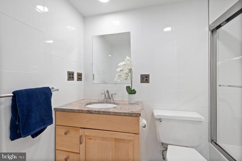3001 VEAZEY NW #116, WASHINGTON, District Of Columbia 20008, 2 Bedrooms Bedrooms, ,2 BathroomsBathrooms,Residential,For sale,3001 VEAZEY NW #116,DCDC2203426 MLS # DCDC2203426