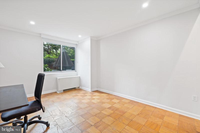 3001 VEAZEY NW #116, WASHINGTON, District Of Columbia 20008, 2 Bedrooms Bedrooms, ,2 BathroomsBathrooms,Residential,For sale,3001 VEAZEY NW #116,DCDC2203426 MLS # DCDC2203426
