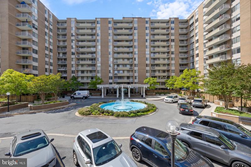 3001 VEAZEY NW #116, WASHINGTON, District Of Columbia 20008, 2 Bedrooms Bedrooms, ,2 BathroomsBathrooms,Residential,For sale,3001 VEAZEY NW #116,DCDC2203426 MLS # DCDC2203426
