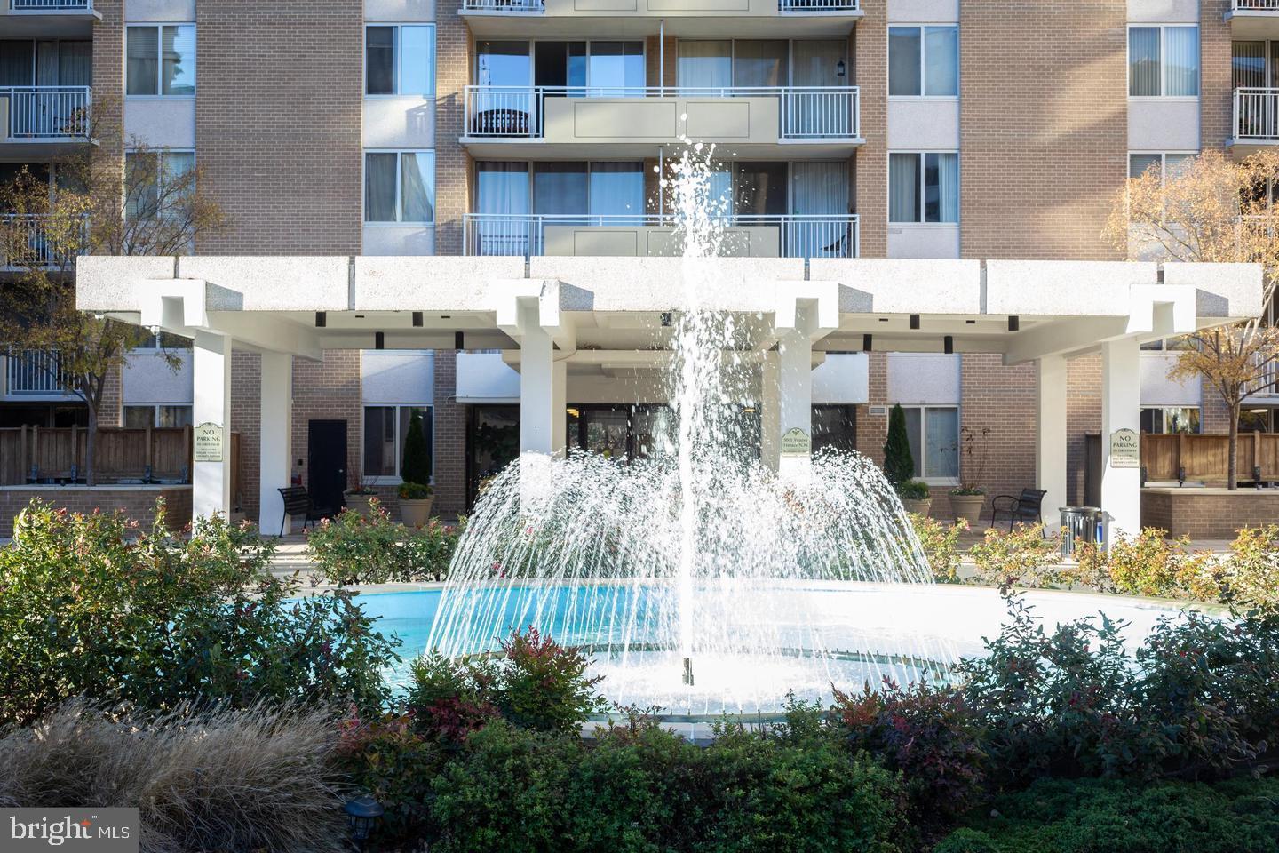 3001 VEAZEY NW #116, WASHINGTON, District Of Columbia 20008, 2 Bedrooms Bedrooms, ,2 BathroomsBathrooms,Residential,For sale,3001 VEAZEY NW #116,DCDC2203426 MLS # DCDC2203426