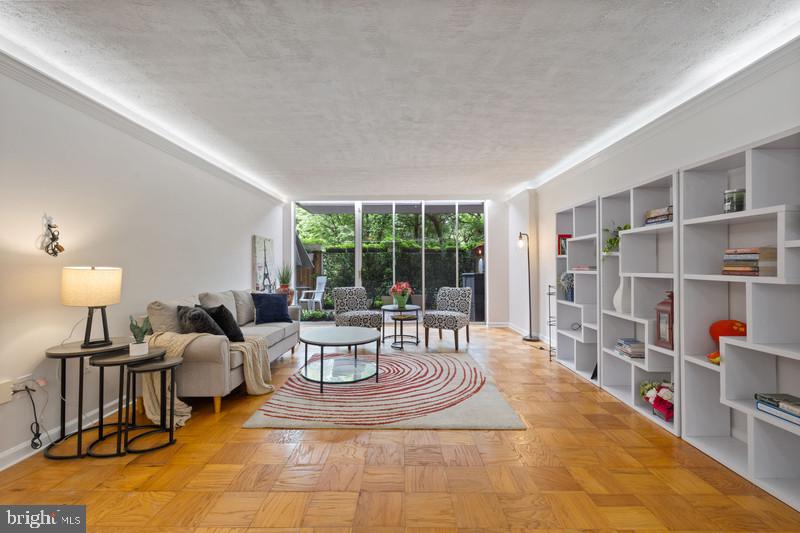 3001 VEAZEY NW #116, WASHINGTON, District Of Columbia 20008, 2 Bedrooms Bedrooms, ,2 BathroomsBathrooms,Residential,For sale,3001 VEAZEY NW #116,DCDC2203426 MLS # DCDC2203426