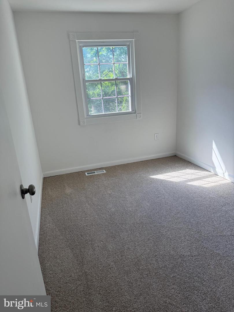 14409 FILARETE ST, WOODBRIDGE, Virginia 22193, 3 Bedrooms Bedrooms, ,1 BathroomBathrooms,Residential,For sale,14409 FILARETE ST,VAPW2095974 MLS # VAPW2095974