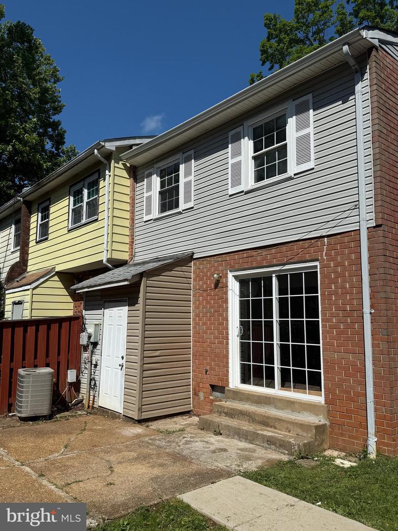 14409 FILARETE ST, WOODBRIDGE, Virginia 22193, 3 Bedrooms Bedrooms, ,1 BathroomBathrooms,Residential,For sale,14409 FILARETE ST,VAPW2095974 MLS # VAPW2095974