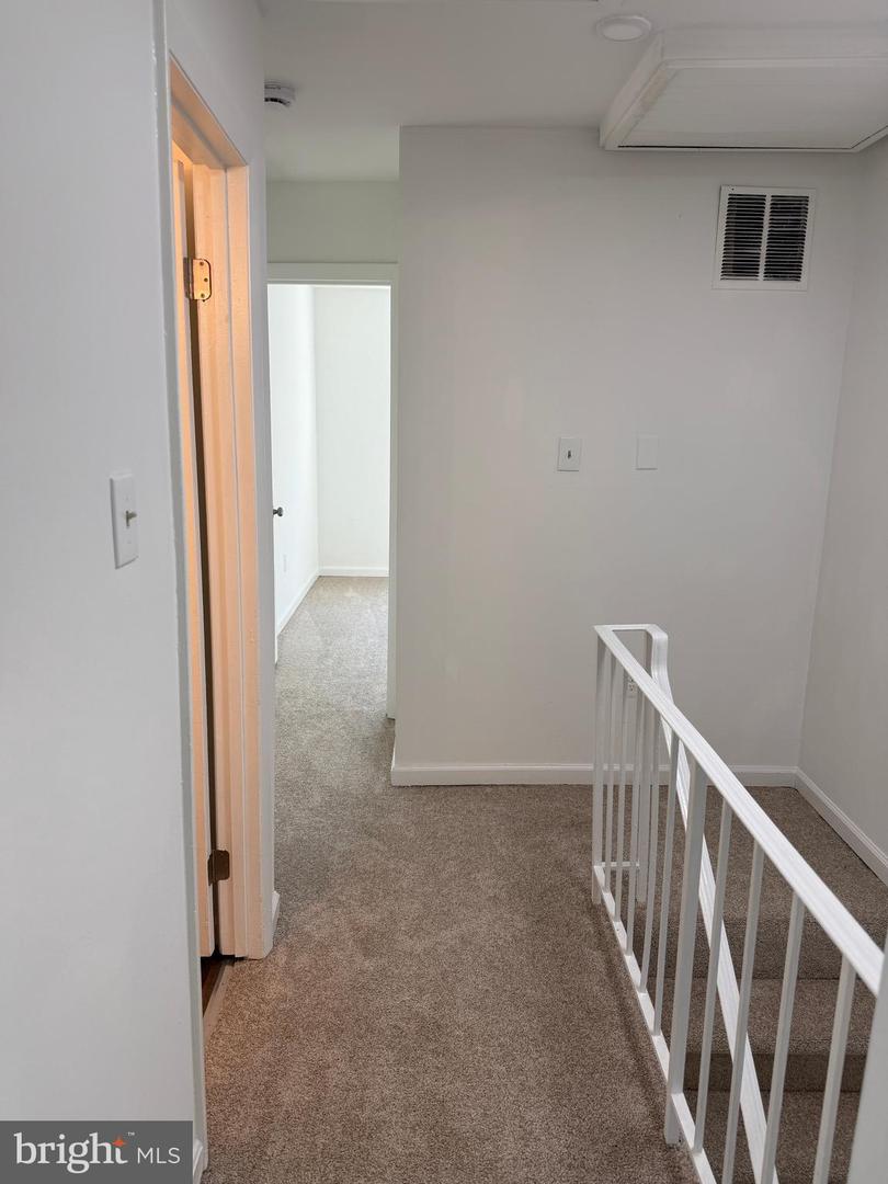 14409 FILARETE ST, WOODBRIDGE, Virginia 22193, 3 Bedrooms Bedrooms, ,1 BathroomBathrooms,Residential,For sale,14409 FILARETE ST,VAPW2095974 MLS # VAPW2095974