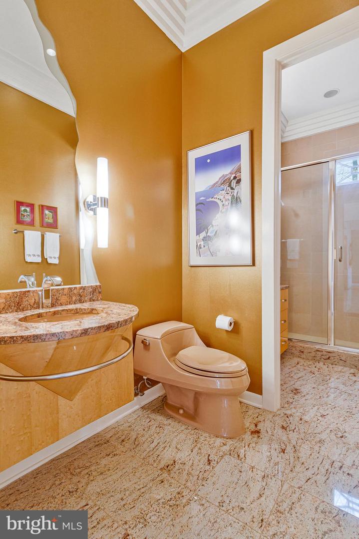 918 CENTRILLION DR, MCLEAN, Virginia 22102, 6 Bedrooms Bedrooms, ,6 BathroomsBathrooms,Residential,For sale,918 CENTRILLION DR,VAFX2244596 MLS # VAFX2244596