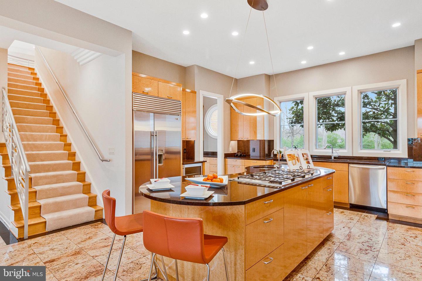 918 CENTRILLION DR, MCLEAN, Virginia 22102, 6 Bedrooms Bedrooms, ,6 BathroomsBathrooms,Residential,For sale,918 CENTRILLION DR,VAFX2244596 MLS # VAFX2244596