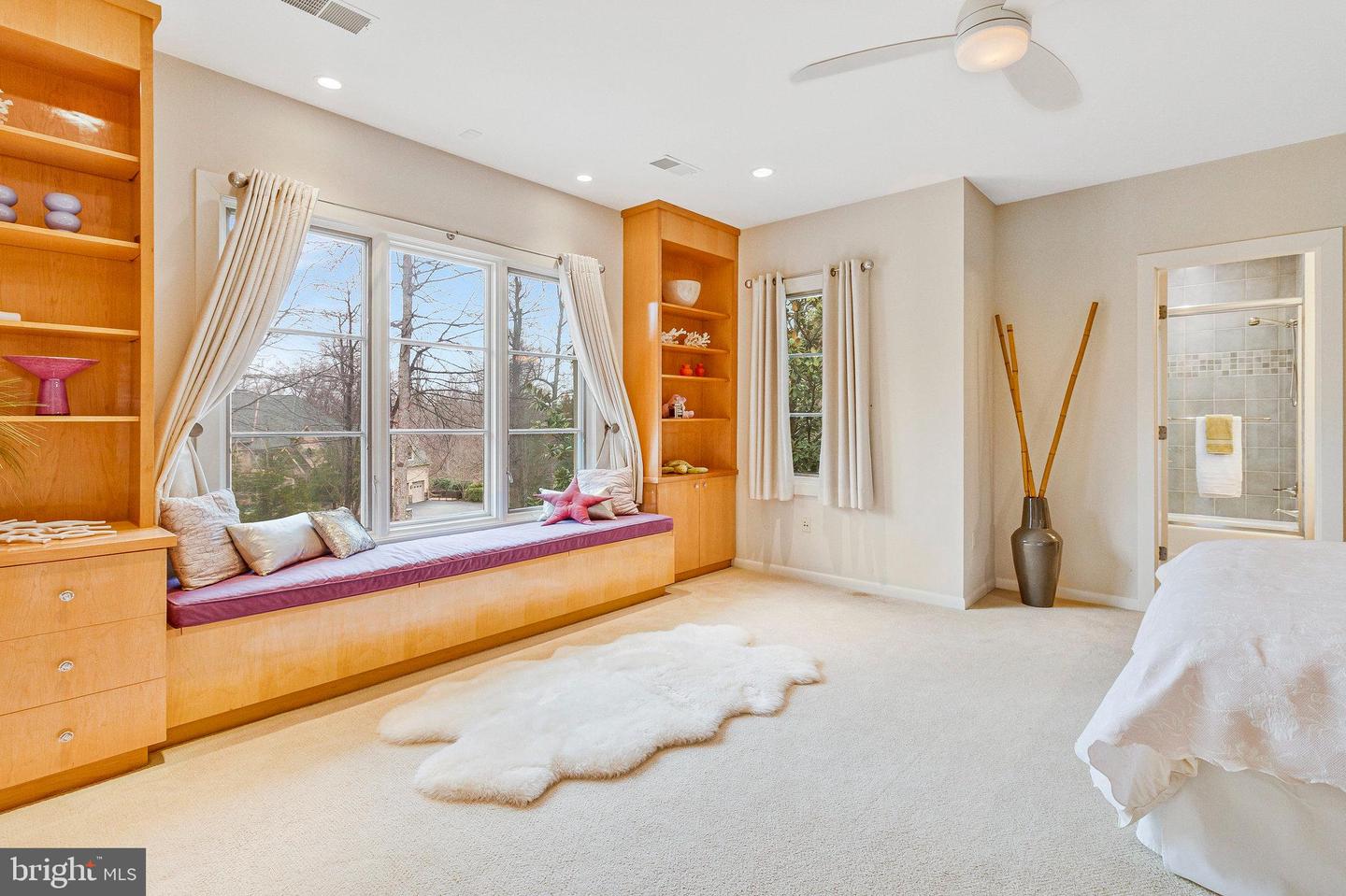 918 CENTRILLION DR, MCLEAN, Virginia 22102, 6 Bedrooms Bedrooms, ,6 BathroomsBathrooms,Residential,For sale,918 CENTRILLION DR,VAFX2244596 MLS # VAFX2244596