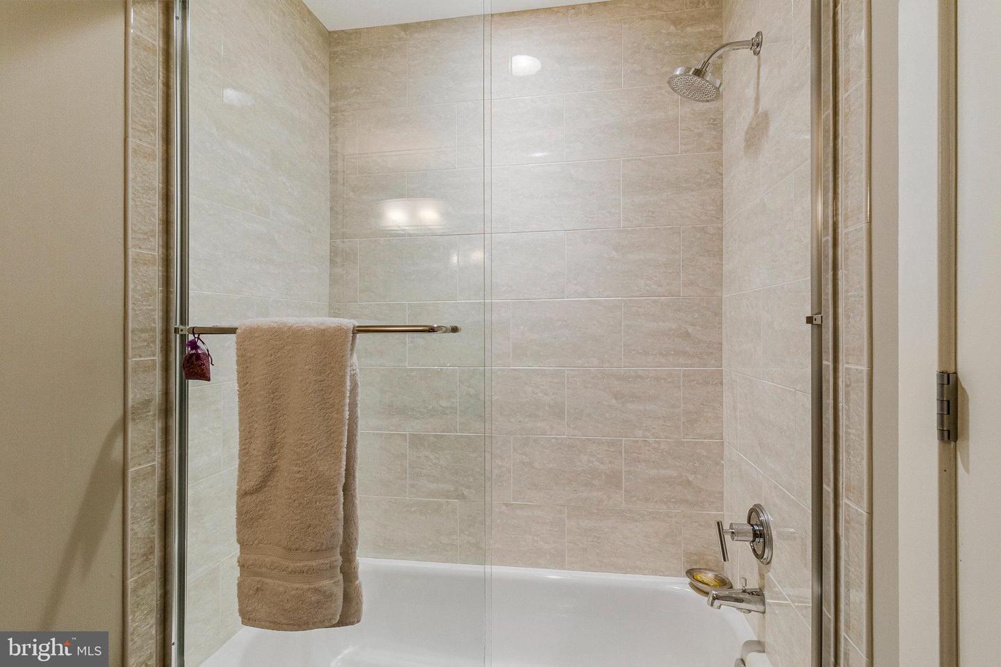 918 CENTRILLION DR, MCLEAN, Virginia 22102, 6 Bedrooms Bedrooms, ,6 BathroomsBathrooms,Residential,For sale,918 CENTRILLION DR,VAFX2244596 MLS # VAFX2244596
