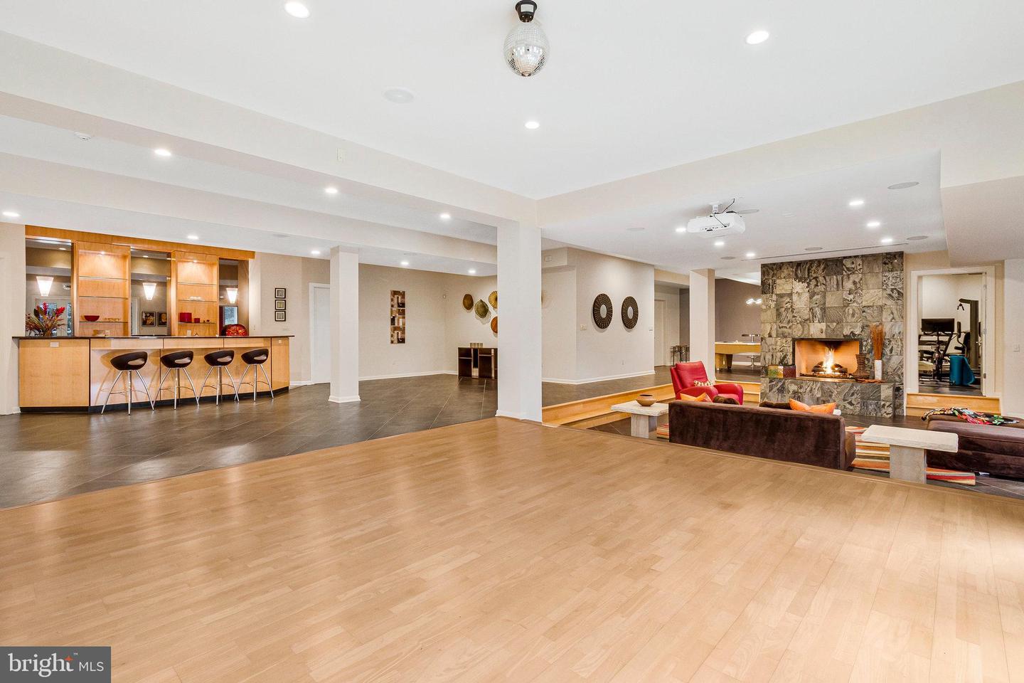 918 CENTRILLION DR, MCLEAN, Virginia 22102, 6 Bedrooms Bedrooms, ,6 BathroomsBathrooms,Residential,For sale,918 CENTRILLION DR,VAFX2244596 MLS # VAFX2244596