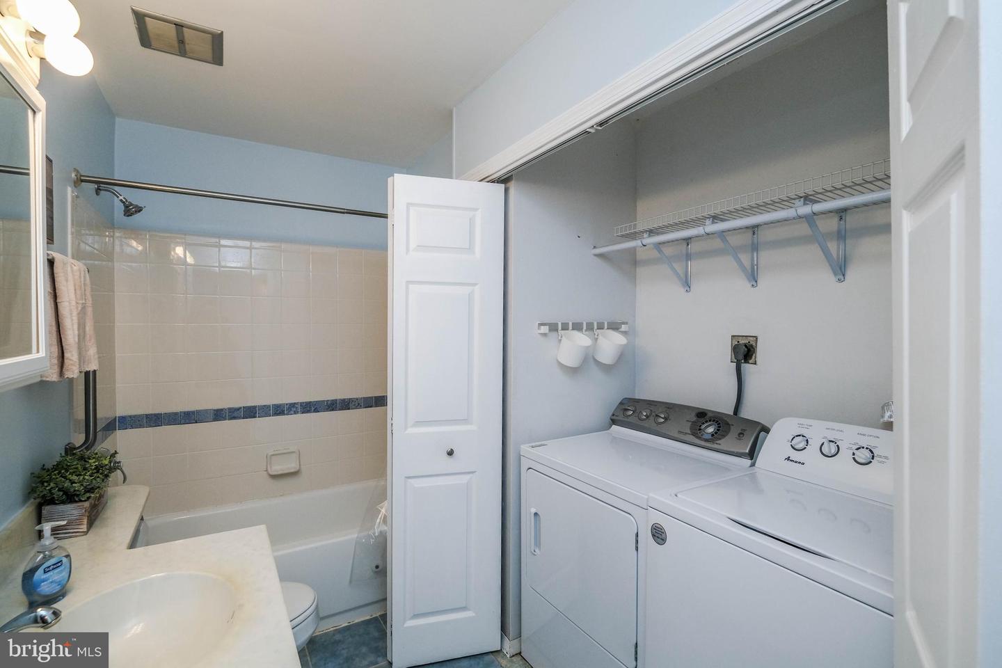 12798 FOREST OAK CT, MANASSAS, Virginia 20112, 4 Bedrooms Bedrooms, ,2 BathroomsBathrooms,Residential,For sale,12798 FOREST OAK CT,VAPW2095946 MLS # VAPW2095946
