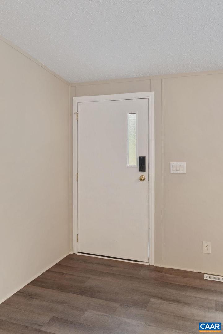 82 TABSCOTT RD, KENTS STORE, Virginia 23084, 3 Bedrooms Bedrooms, ,2 BathroomsBathrooms,Residential,For sale,82 TABSCOTT RD,665214 MLS # 665214
