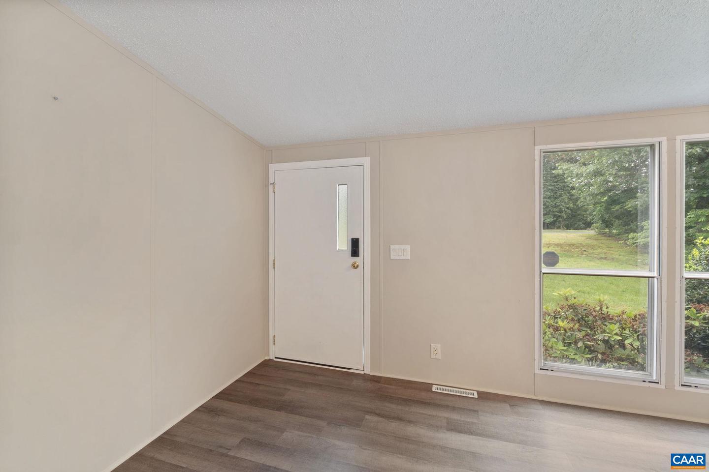 82 TABSCOTT RD, KENTS STORE, Virginia 23084, 3 Bedrooms Bedrooms, ,2 BathroomsBathrooms,Residential,For sale,82 TABSCOTT RD,665214 MLS # 665214