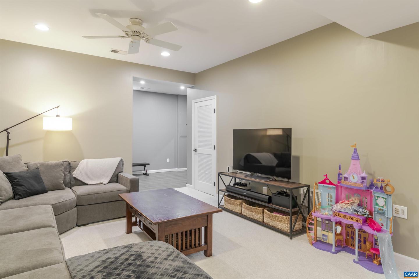 2667 ALDERSGATE WAY, CHARLOTTESVILLE, Virginia 22911, 4 Bedrooms Bedrooms, ,3 BathroomsBathrooms,Residential,For sale,2667 ALDERSGATE WAY,665172 MLS # 665172