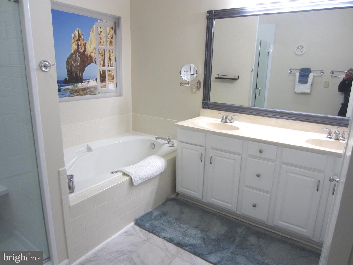 11200 N SCOTTWOOD LN, FREDERICKSBURG, Virginia 22407, 2 Bedrooms Bedrooms, 9 Rooms Rooms,2 BathroomsBathrooms,Residential,For sale,11200 N SCOTTWOOD LN,VASP2033592 MLS # VASP2033592