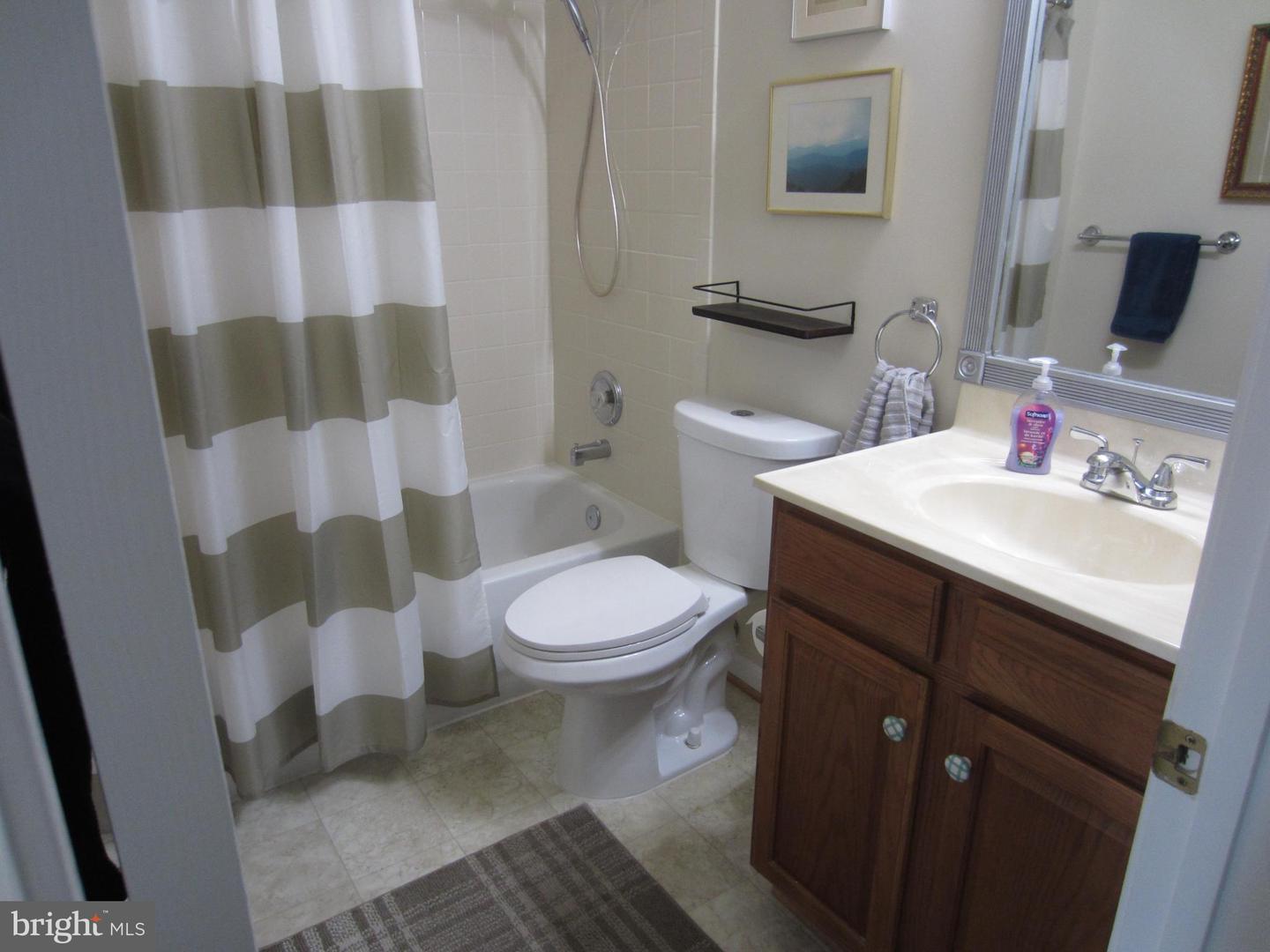 11200 N SCOTTWOOD LN, FREDERICKSBURG, Virginia 22407, 2 Bedrooms Bedrooms, 9 Rooms Rooms,2 BathroomsBathrooms,Residential,For sale,11200 N SCOTTWOOD LN,VASP2033592 MLS # VASP2033592
