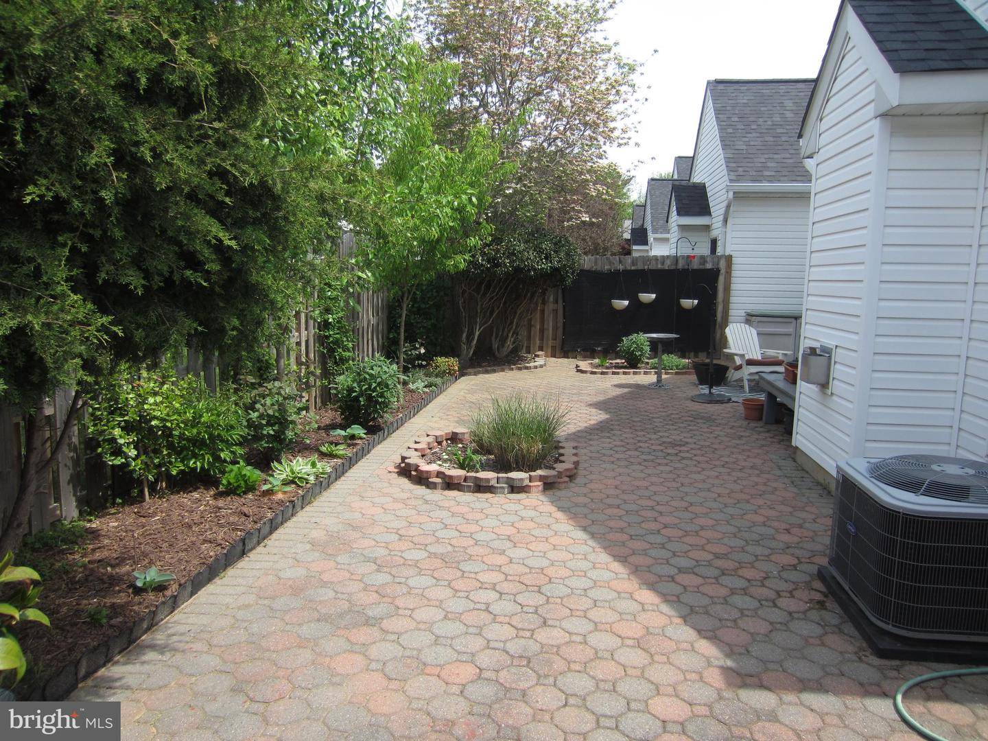 11200 N SCOTTWOOD LN, FREDERICKSBURG, Virginia 22407, 2 Bedrooms Bedrooms, 9 Rooms Rooms,2 BathroomsBathrooms,Residential,For sale,11200 N SCOTTWOOD LN,VASP2033592 MLS # VASP2033592