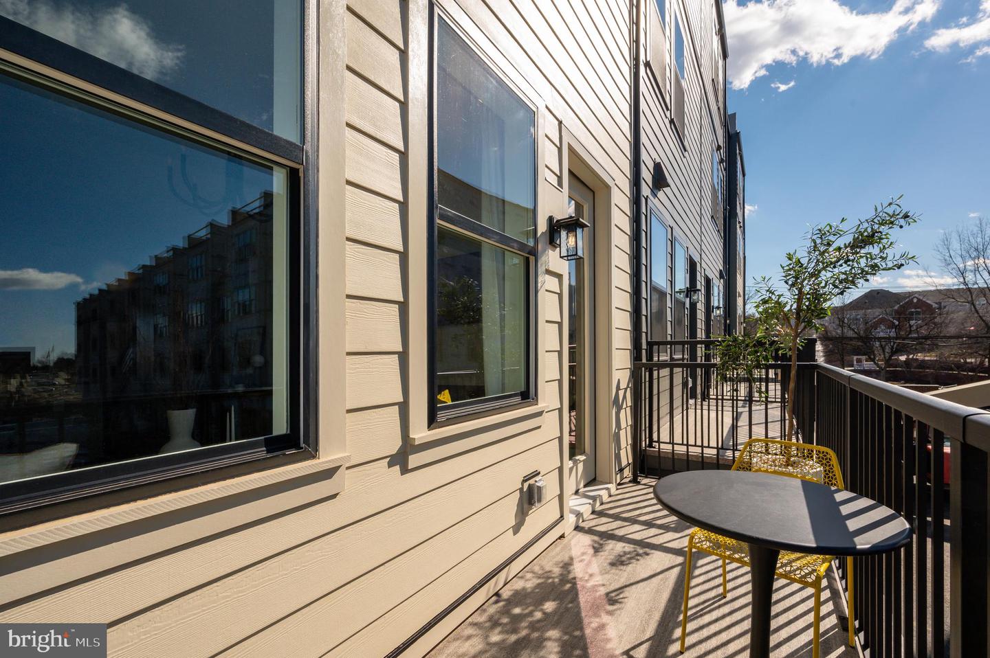 140 SHANNON MEWS, ALEXANDRIA, Virginia 22304, 3 Bedrooms Bedrooms, ,3 BathroomsBathrooms,Residential,For sale,140 SHANNON MEWS,VAAX2045926 MLS # VAAX2045926