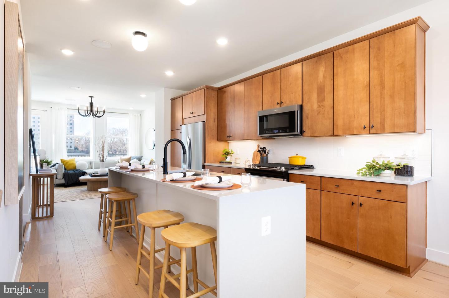 140 SHANNON MEWS, ALEXANDRIA, Virginia 22304, 3 Bedrooms Bedrooms, ,3 BathroomsBathrooms,Residential,For sale,140 SHANNON MEWS,VAAX2045926 MLS # VAAX2045926