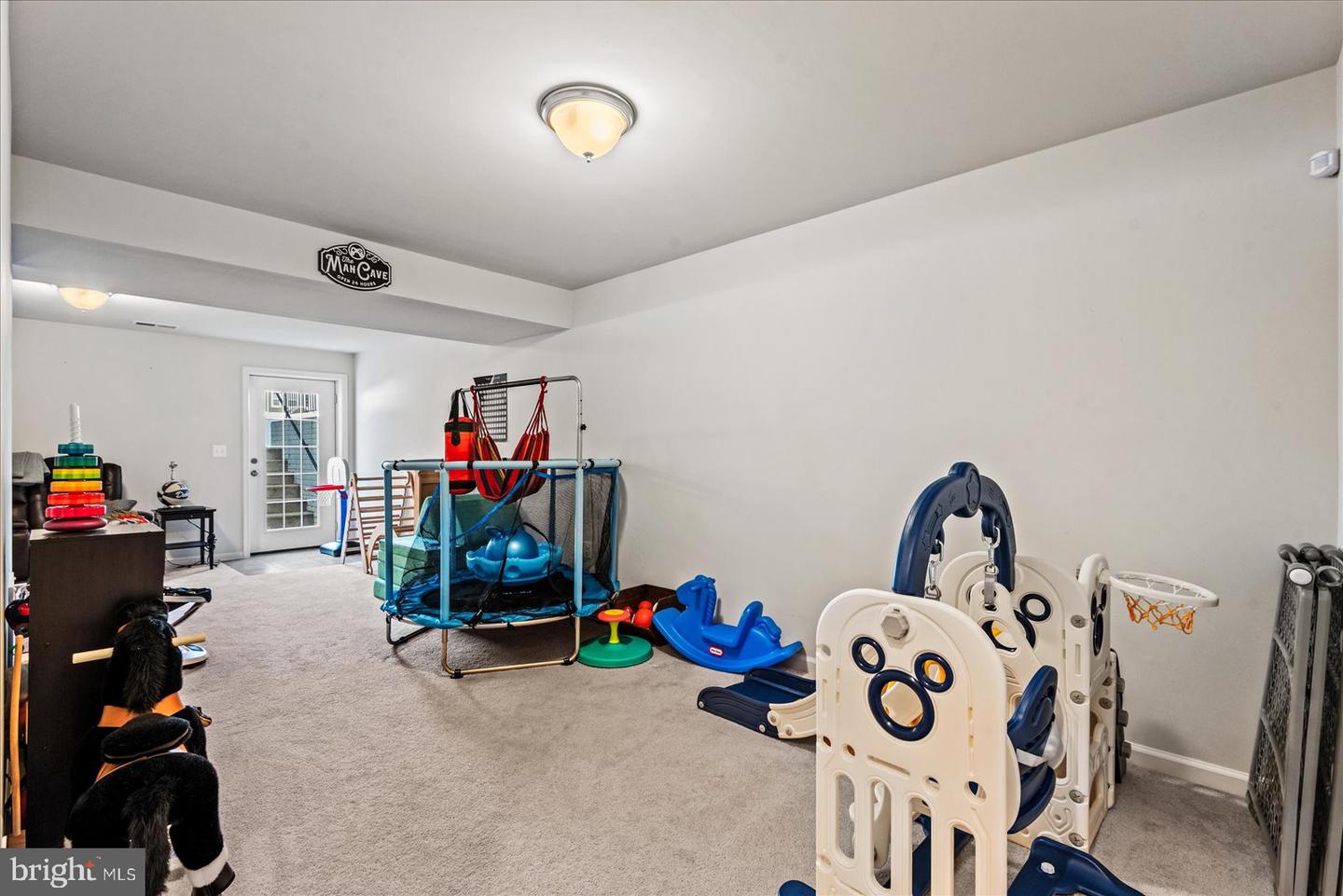 9717 ROCKWELL RD, FREDERICKSBURG, Virginia 22407, 4 Bedrooms Bedrooms, ,4 BathroomsBathrooms,Residential,For sale,9717 ROCKWELL RD,VASP2033578 MLS # VASP2033578