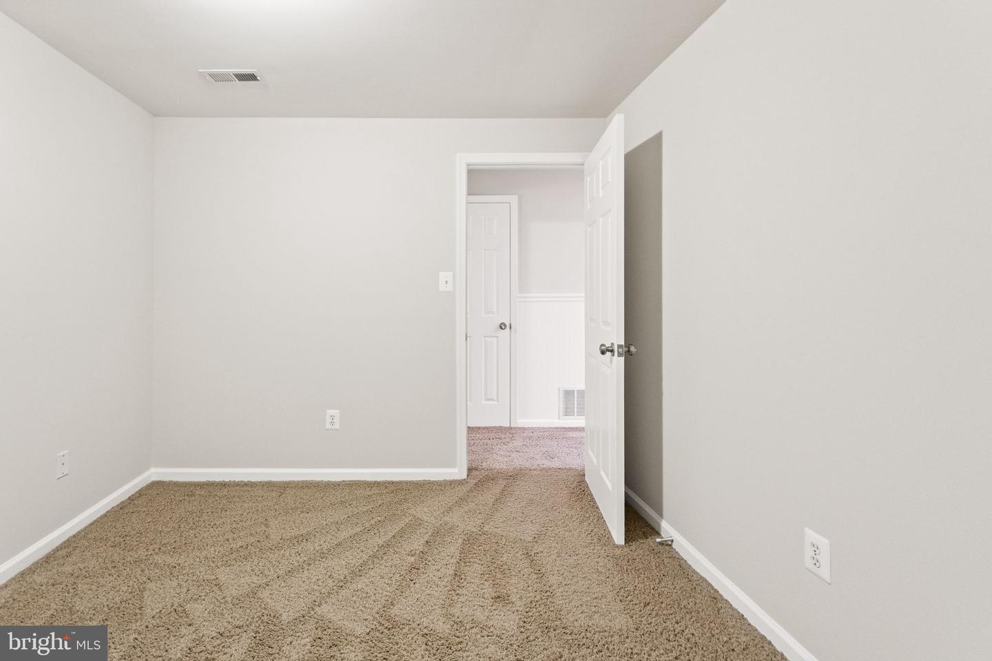 45620 LIVINGSTONE STATION ST, STERLING, Virginia 20166, 4 Bedrooms Bedrooms, ,3 BathroomsBathrooms,Residential,For sale,45620 LIVINGSTONE STATION ST,VALO2098418 MLS # VALO2098418