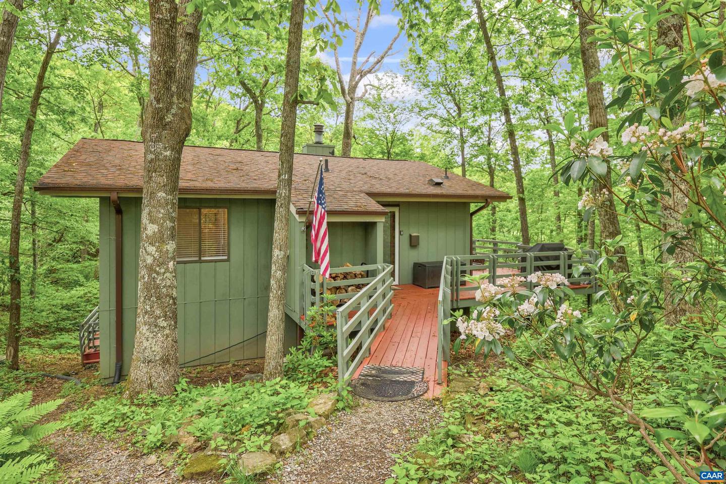 134 GUMTREE DR, WINTERGREEN RESORT, Virginia 22967, 4 Bedrooms Bedrooms, ,2 BathroomsBathrooms,Residential,For sale,134 GUMTREE DR,665196 MLS # 665196