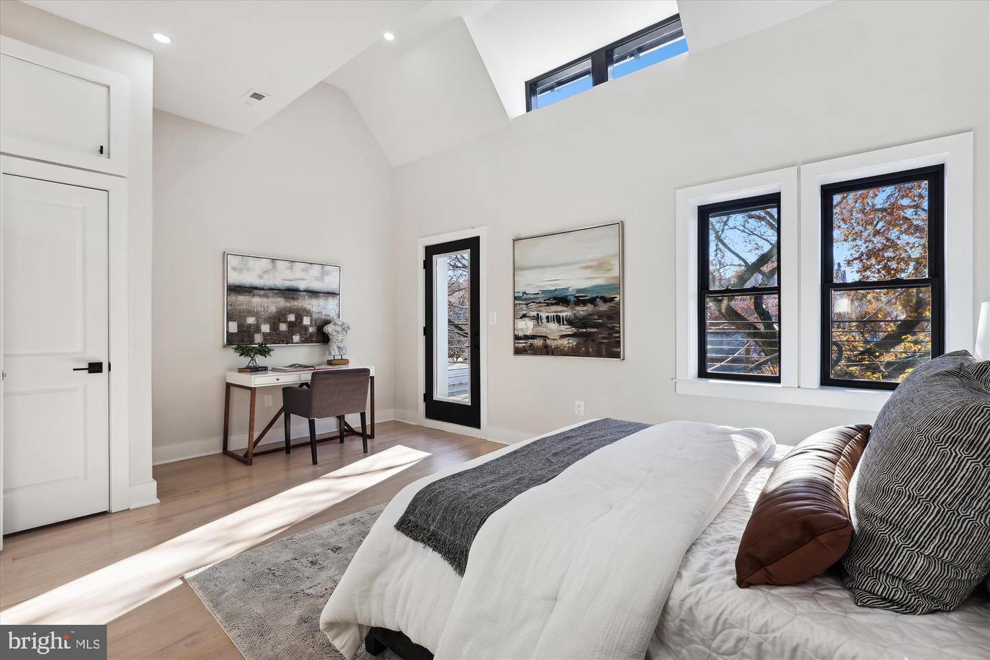 411 DECATUR ST NW, WASHINGTON, District Of Columbia 20011, 4 Bedrooms Bedrooms, ,3 BathroomsBathrooms,Residential,For sale,411 DECATUR ST NW,DCDC2203466 MLS # DCDC2203466