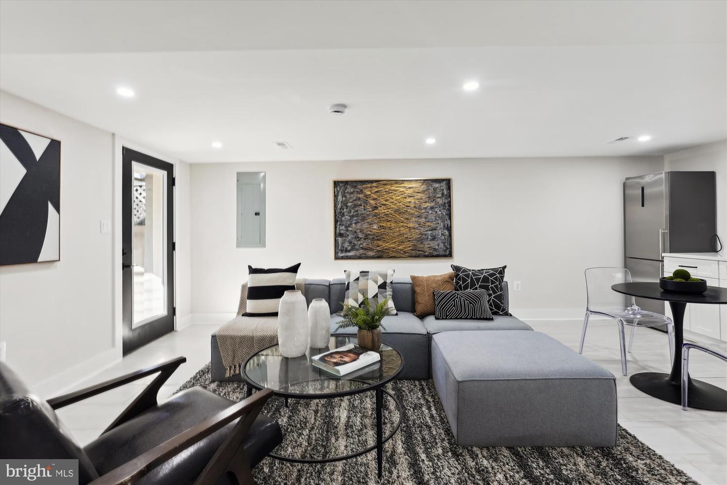 411 DECATUR ST NW, WASHINGTON, District Of Columbia 20011, 4 Bedrooms Bedrooms, ,3 BathroomsBathrooms,Residential,For sale,411 DECATUR ST NW,DCDC2203466 MLS # DCDC2203466