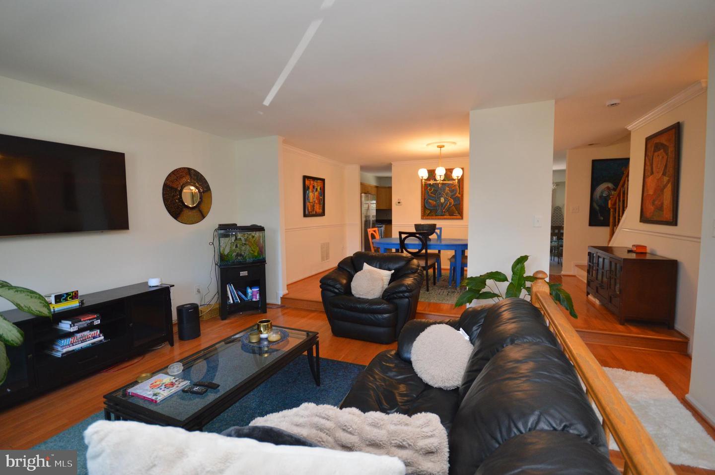 12319 FOX LAKE CT, FAIRFAX, Virginia 22033, 3 Bedrooms Bedrooms, ,2 BathroomsBathrooms,Residential,For sale,12319 FOX LAKE CT,VAFX2244634 MLS # VAFX2244634