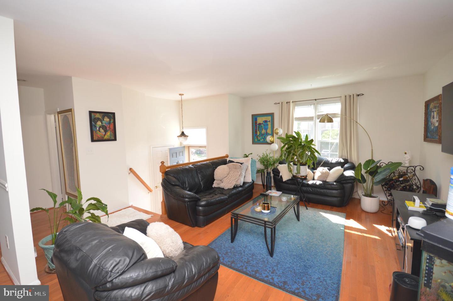 12319 FOX LAKE CT, FAIRFAX, Virginia 22033, 3 Bedrooms Bedrooms, ,2 BathroomsBathrooms,Residential,For sale,12319 FOX LAKE CT,VAFX2244634 MLS # VAFX2244634