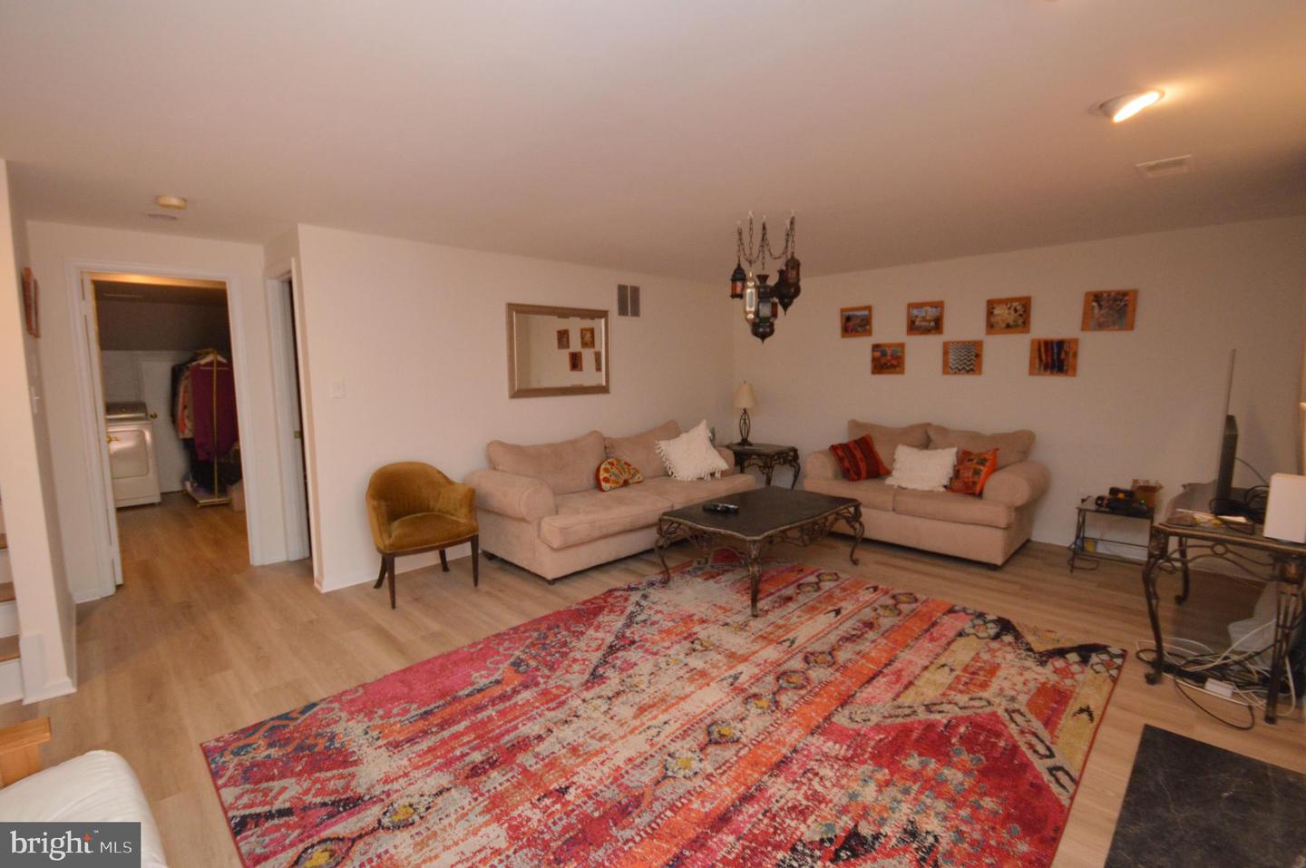 12319 FOX LAKE CT, FAIRFAX, Virginia 22033, 3 Bedrooms Bedrooms, ,2 BathroomsBathrooms,Residential,For sale,12319 FOX LAKE CT,VAFX2244634 MLS # VAFX2244634