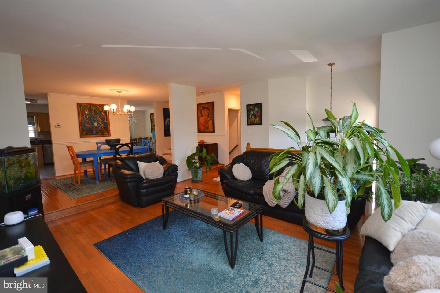 12319 FOX LAKE CT, FAIRFAX, Virginia 22033, 3 Bedrooms Bedrooms, ,2 BathroomsBathrooms,Residential,For sale,12319 FOX LAKE CT,VAFX2244634 MLS # VAFX2244634