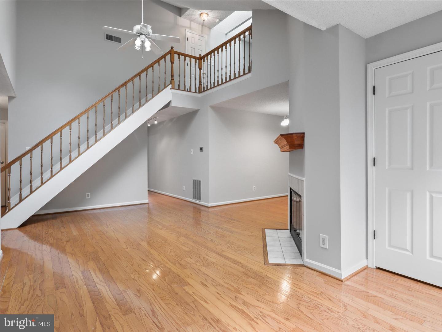 3803 GREEN RIDGE CT #301, FAIRFAX, Virginia 22033, 3 Bedrooms Bedrooms, ,2 BathroomsBathrooms,Residential,For sale,3803 GREEN RIDGE CT #301,VAFX2244654 MLS # VAFX2244654