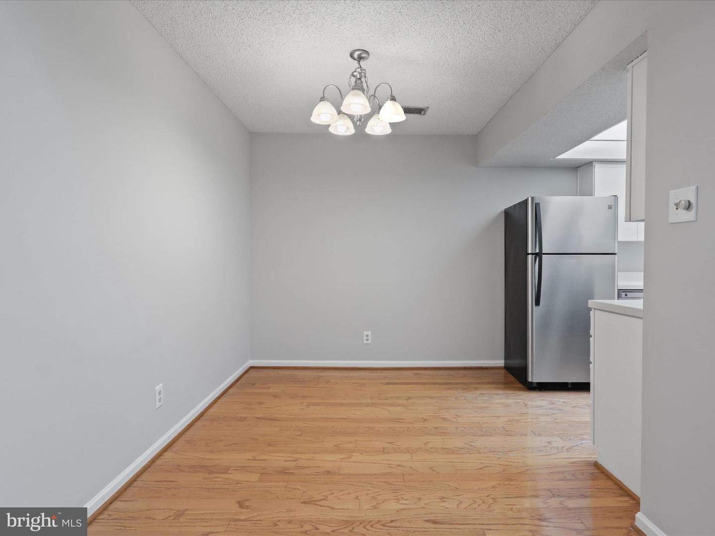 3803 GREEN RIDGE CT #301, FAIRFAX, Virginia 22033, 3 Bedrooms Bedrooms, ,2 BathroomsBathrooms,Residential,For sale,3803 GREEN RIDGE CT #301,VAFX2244654 MLS # VAFX2244654