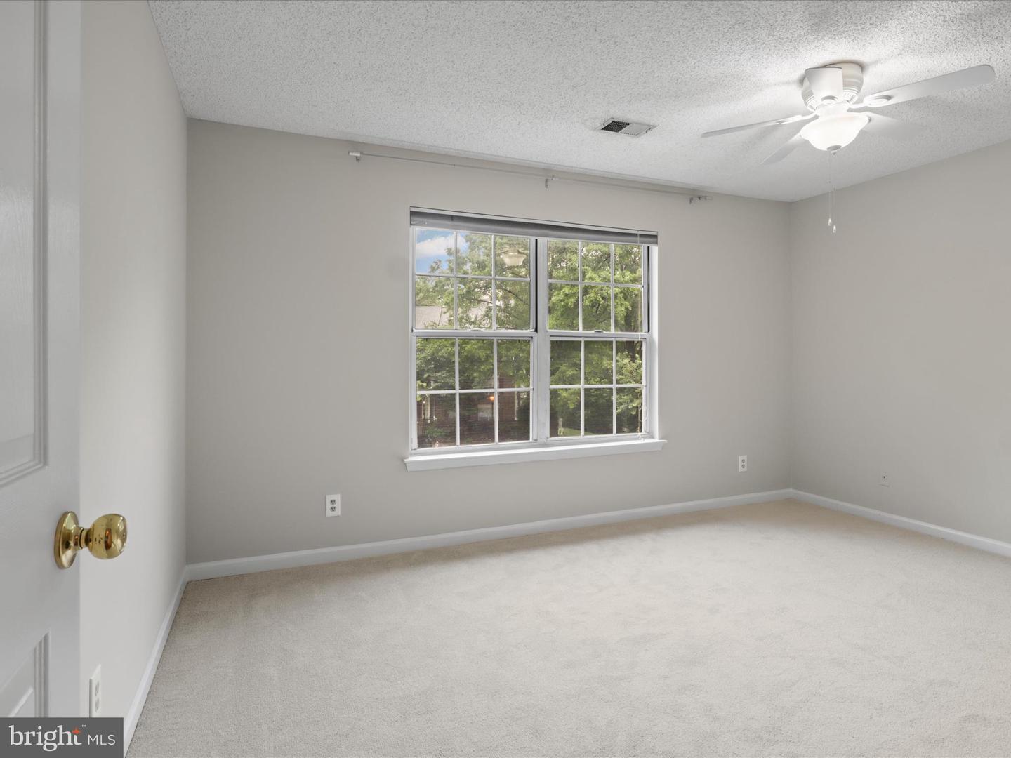 3803 GREEN RIDGE CT #301, FAIRFAX, Virginia 22033, 3 Bedrooms Bedrooms, ,2 BathroomsBathrooms,Residential,For sale,3803 GREEN RIDGE CT #301,VAFX2244654 MLS # VAFX2244654