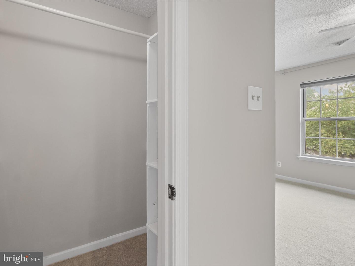3803 GREEN RIDGE CT #301, FAIRFAX, Virginia 22033, 3 Bedrooms Bedrooms, ,2 BathroomsBathrooms,Residential,For sale,3803 GREEN RIDGE CT #301,VAFX2244654 MLS # VAFX2244654