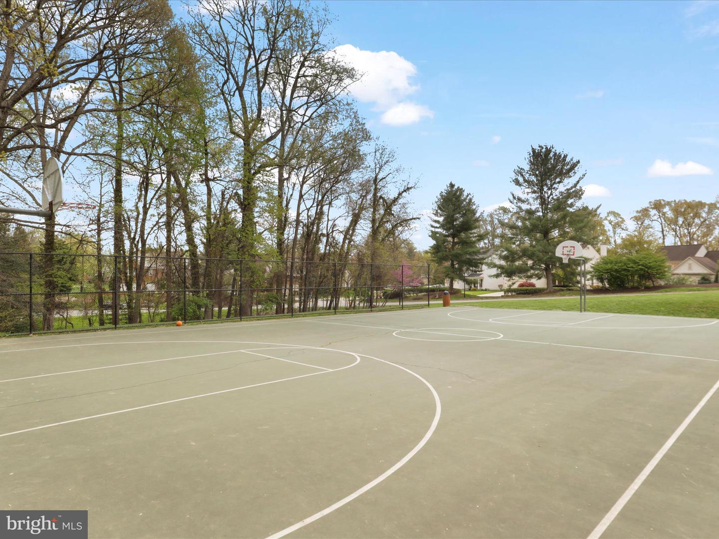 3803 GREEN RIDGE CT #301, FAIRFAX, Virginia 22033, 3 Bedrooms Bedrooms, ,2 BathroomsBathrooms,Residential,For sale,3803 GREEN RIDGE CT #301,VAFX2244654 MLS # VAFX2244654