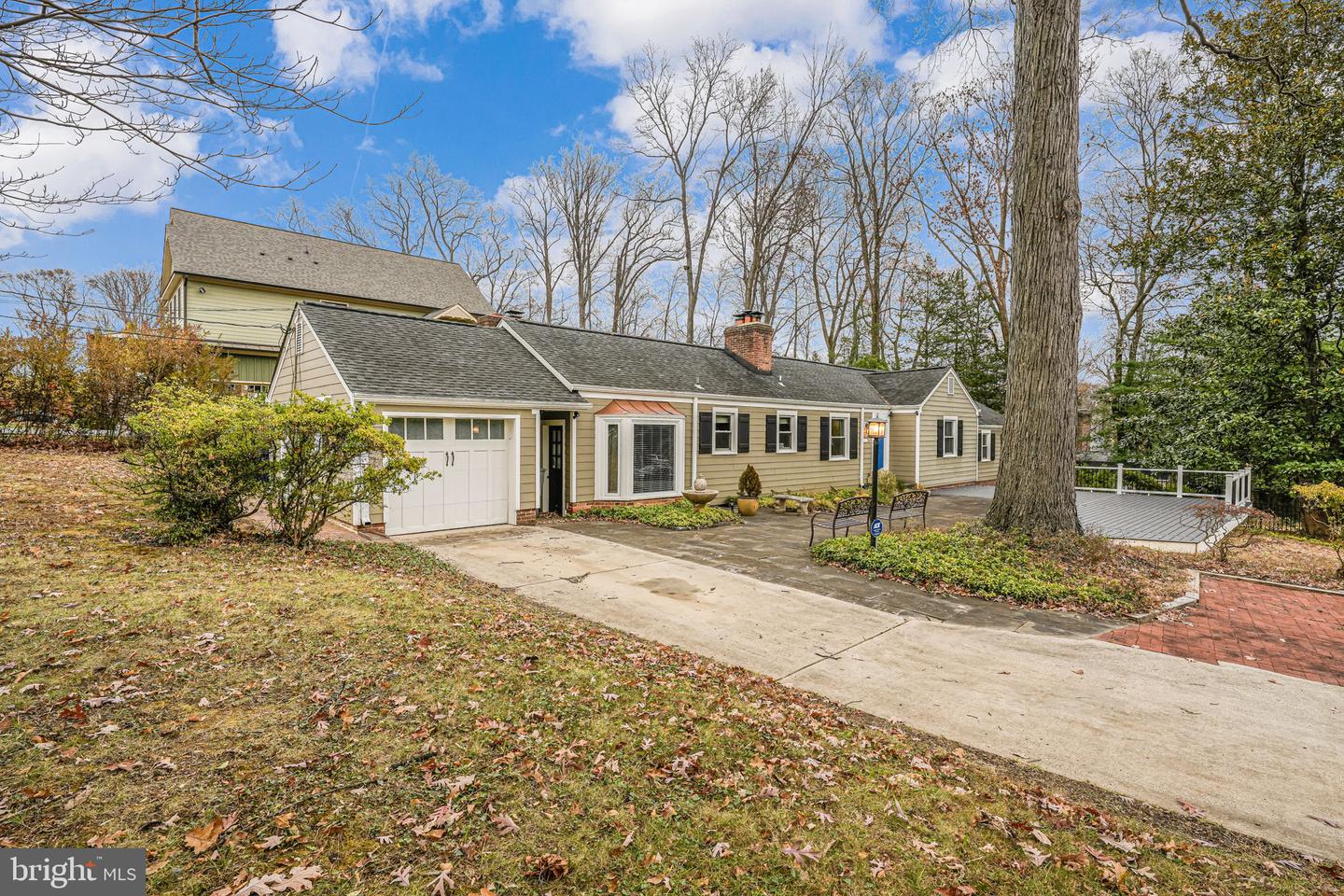 8536 APONI RD, VIENNA, Virginia 22180, 4 Bedrooms Bedrooms, ,2 BathroomsBathrooms,Residential,For sale,8536 APONI RD,VAFX2244664 MLS # VAFX2244664