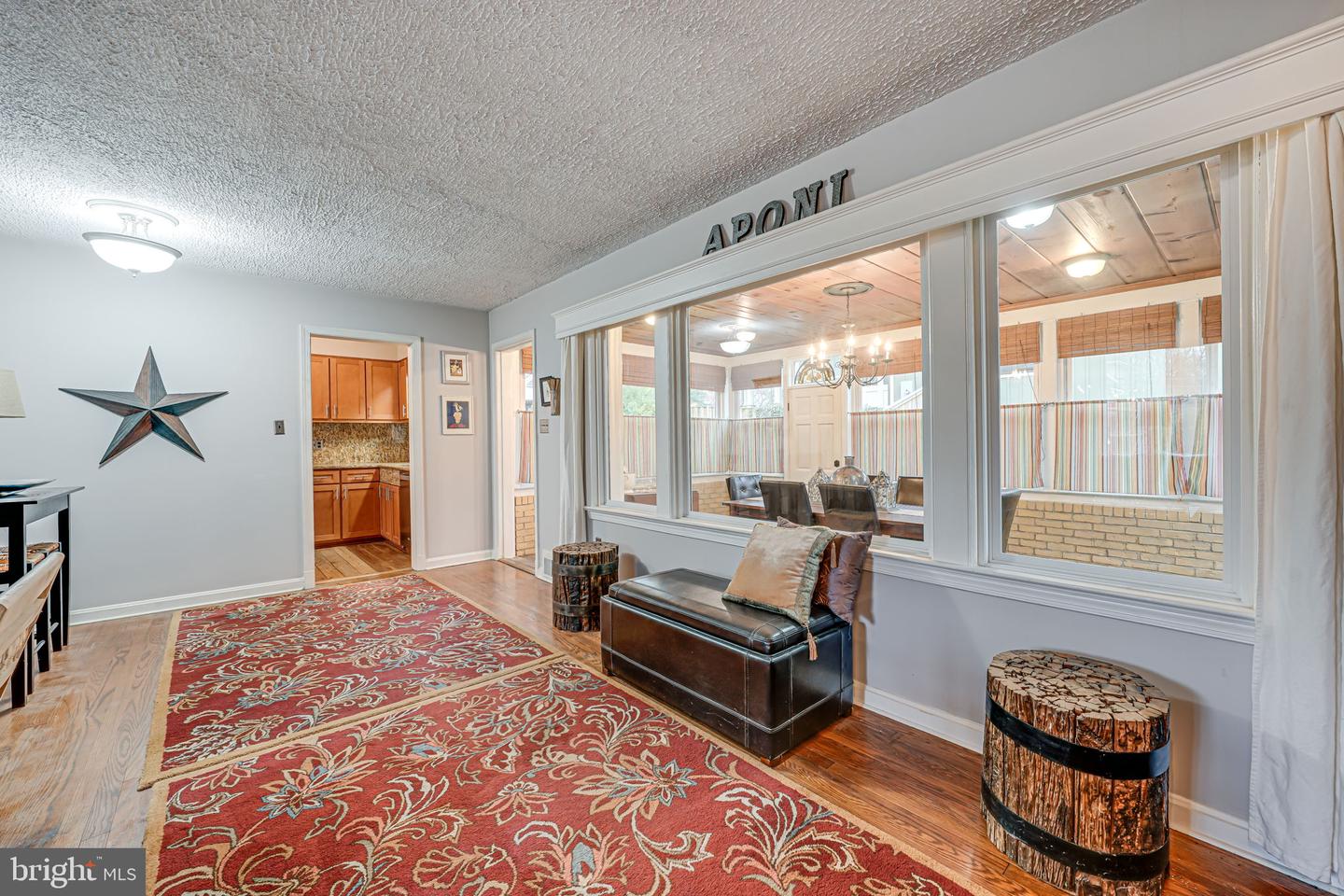 8536 APONI RD, VIENNA, Virginia 22180, 4 Bedrooms Bedrooms, ,2 BathroomsBathrooms,Residential,For sale,8536 APONI RD,VAFX2244664 MLS # VAFX2244664
