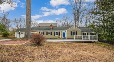 8536 APONI RD, VIENNA, Virginia 22180, 4 Bedrooms Bedrooms, ,2 BathroomsBathrooms,Residential,For sale,8536 APONI RD,VAFX2244664 MLS # VAFX2244664