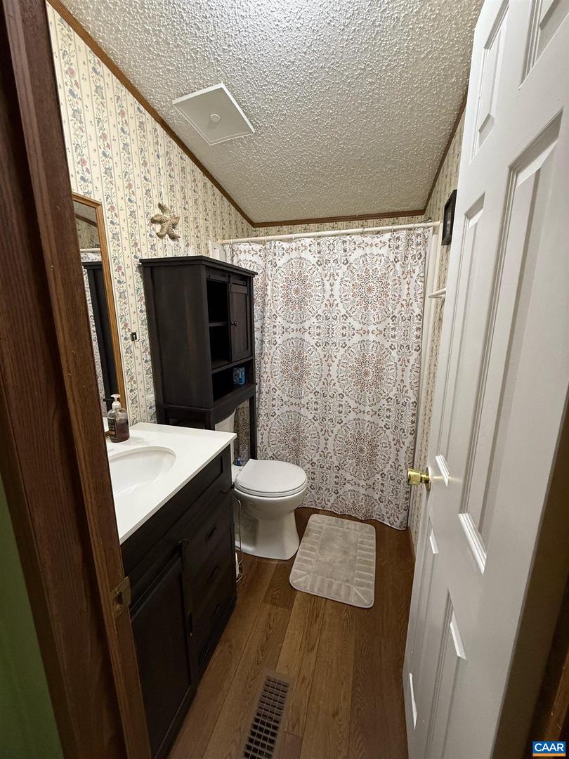 579 GLENMORE RD, SCOTTSVILLE, Virginia 24590, 3 Bedrooms Bedrooms, ,2 BathroomsBathrooms,Residential,For sale,579 GLENMORE RD,665244 MLS # 665244