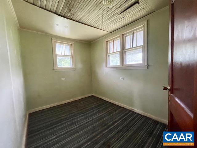 24 E 1ST ST, CRAIGSVILLE, Virginia 24430, 2 Bedrooms Bedrooms, ,1 BathroomBathrooms,Residential,For sale,24 E 1ST ST,665245 MLS # 665245