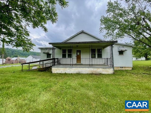 24 E 1ST ST, CRAIGSVILLE, Virginia 24430, 2 Bedrooms Bedrooms, ,1 BathroomBathrooms,Residential,For sale,24 E 1ST ST,665245 MLS # 665245