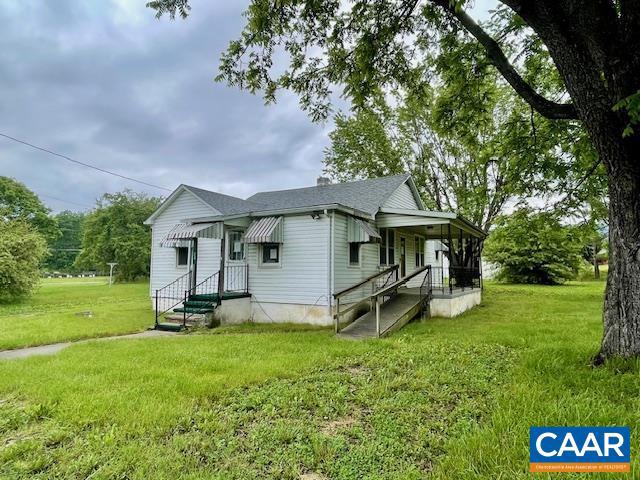 24 E 1ST ST, CRAIGSVILLE, Virginia 24430, 2 Bedrooms Bedrooms, ,1 BathroomBathrooms,Residential,For sale,24 E 1ST ST,665245 MLS # 665245