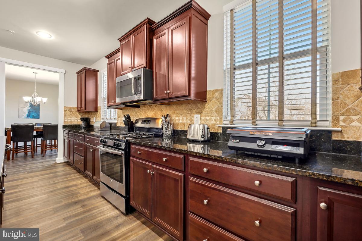 2305 HARMSWORTH DR, DUMFRIES, Virginia 22026, 4 Bedrooms Bedrooms, ,2 BathroomsBathrooms,Residential,For sale,2305 HARMSWORTH DR,VAPW2096020 MLS # VAPW2096020